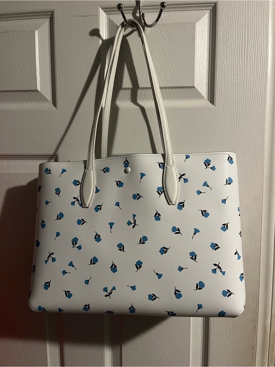 kate spade Handbags - NWT Kate Spade White Leather Tote Bag with Blue Floral Print